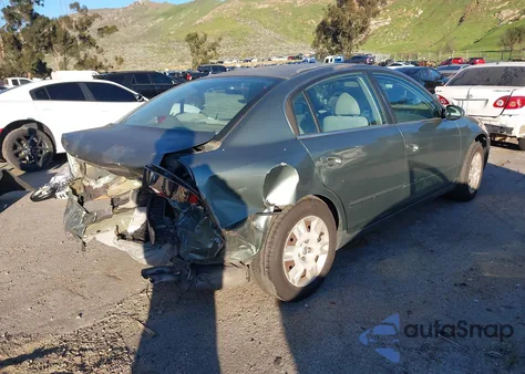 2005 Nissan Altima 2.5 S z USA, uszkodzony, nr VIN 1N4AL11D05C104051